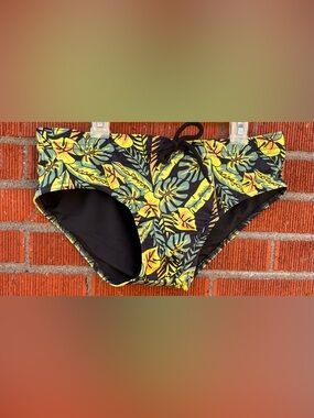 MeUndies Black Swimwear with Yellow & Green Tropical Print men’s Swim bottoms M